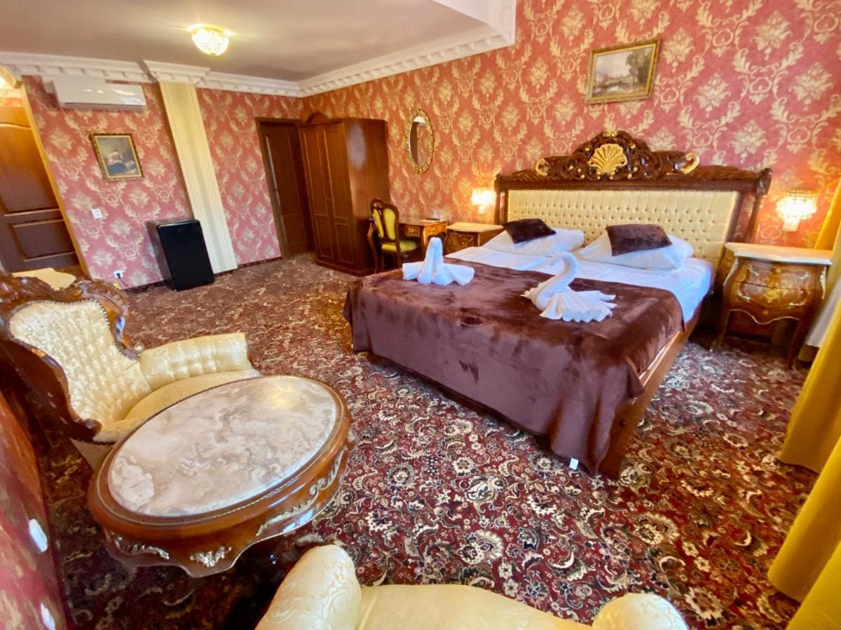 Отель Liliova Old Town 4*