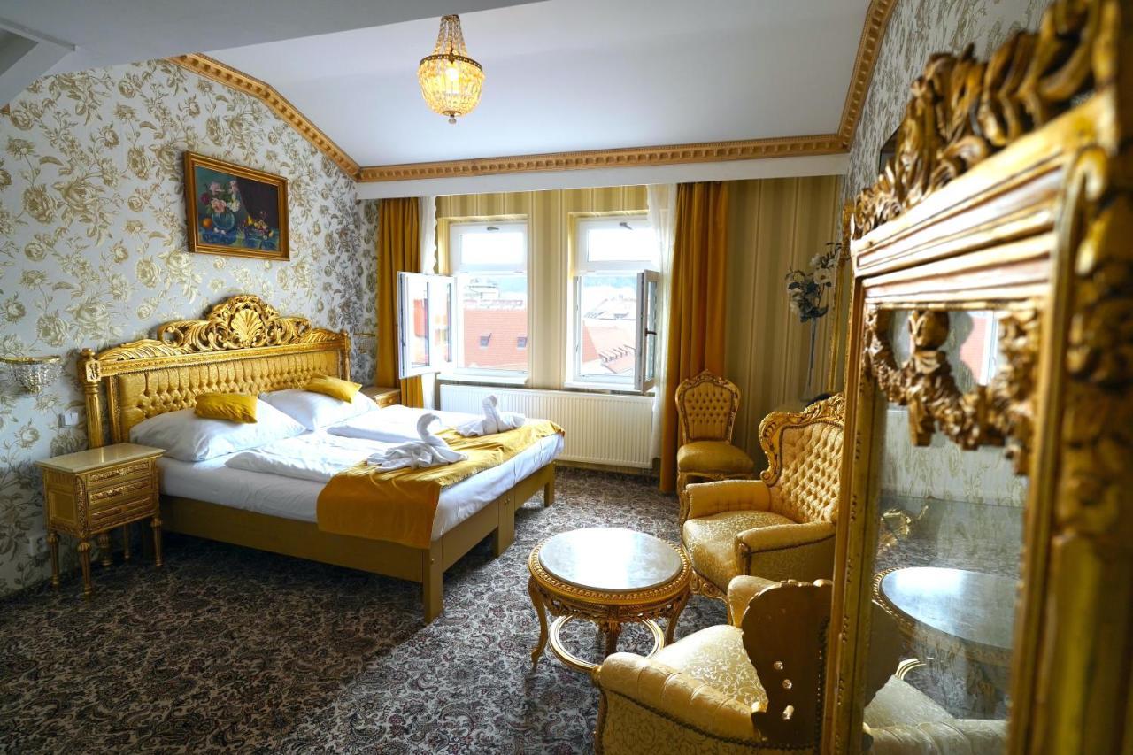 Liliova Old Town 4*