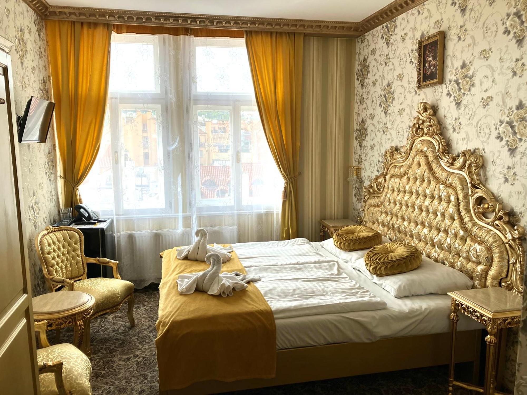 Liliova Old Town Отель 4*